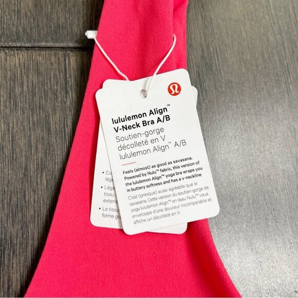 Lululemon NWT Align V-Neck Bra *Light Support, A/B Cup Lip Gloss - Picture 4 of 10